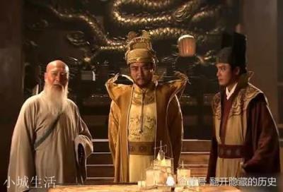 如果當初朱允炆不逃跑，而是坐在龍椅上等朱棣，朱棣會動他嗎？