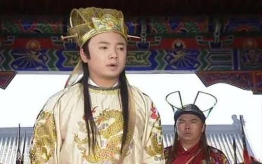 如果當初朱允炆不逃跑，而是坐在龍椅上等朱棣，朱棣會動他嗎？