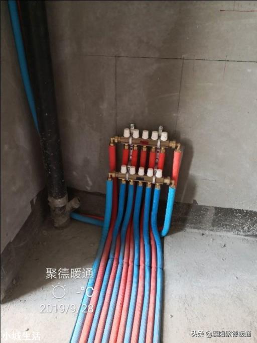 地暖分水器应该安装离地面多高,怎么安装?