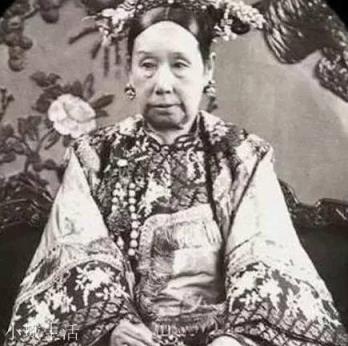 慈禧干女兒周瑩，清末女首富，歷史上此人下場如何？