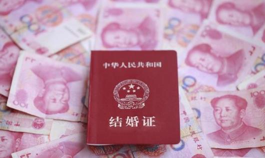 彩礼要10万属于什么水平？女方要彩礼10万家里不同意怎么办
