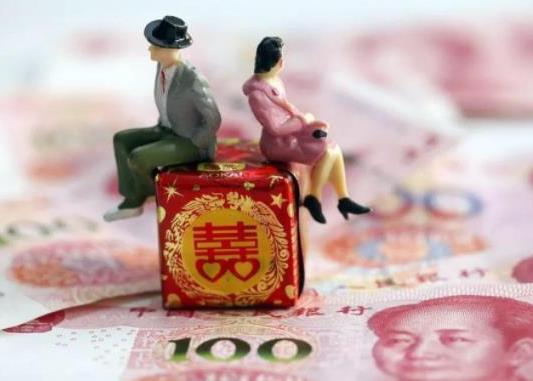 彩礼要10万属于什么水平？女方要彩礼10万家里不同意怎么办