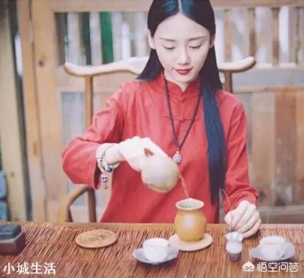 健康人一天的需水量是多少？
