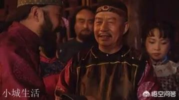 《雍正王朝》屠灭江夏镇时,岳钟琪为什么要将自己的脸划破?