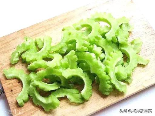 夏天怎么做美味的苦瓜啊？