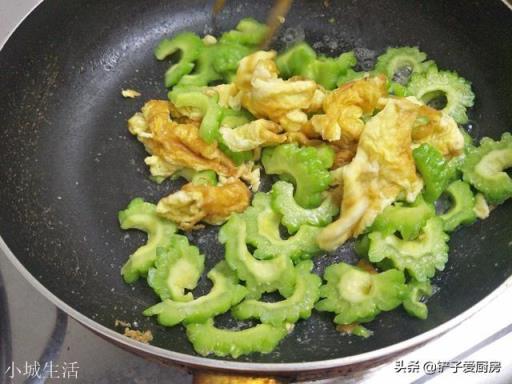 夏天怎么做美味的苦瓜啊？