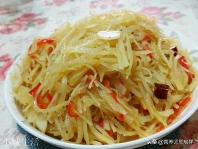 土豆丝直接炒好吃，还是焯水再炒更好吃？