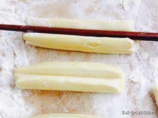 河南油条的面怎么和？