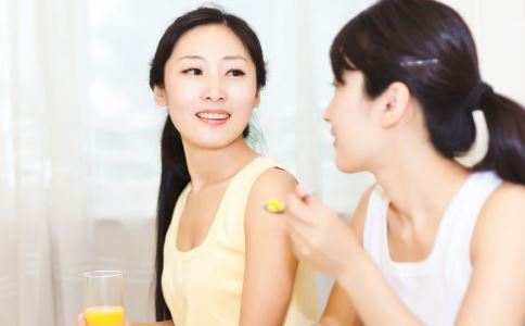 【吃桑葚的好处】吃桑葚一天别超过20个