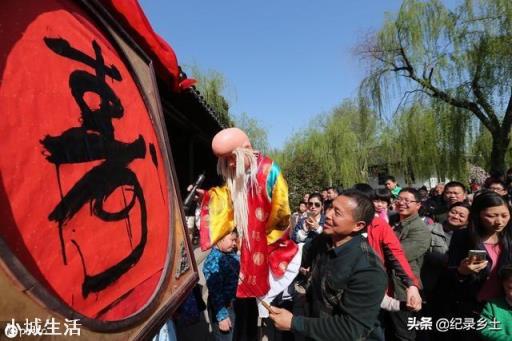 在農(nóng)村，為何很多老人不愿做壽？老人做壽有什么講究？多少歲做壽合適？