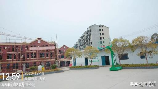 房價很高，不少樓盤開盤就售罄，房子這么好賣，可一些開發商依然還花大價錢打廣告，為什么？