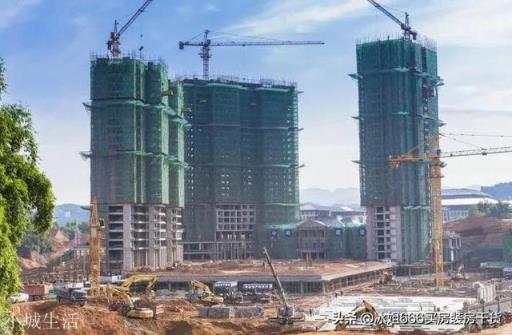 房價很高，不少樓盤開盤就售罄，房子這么好賣，可一些開發商依然還花大價錢打廣告，為什么？
