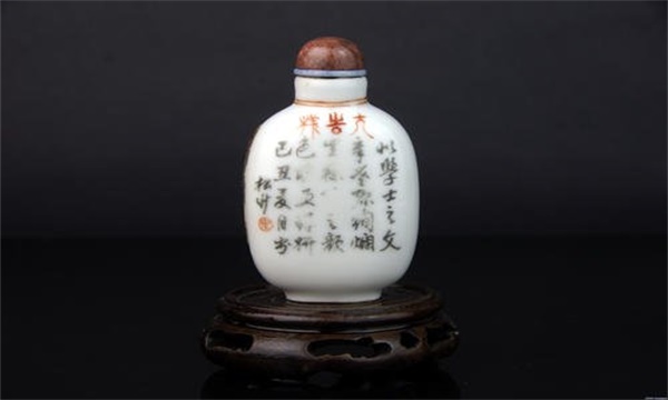 鼻烟壶怎么用