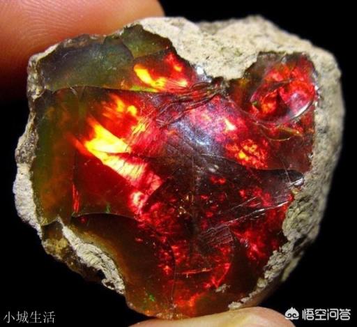 想买一枚欧泊,都有什么种类的欧泊?