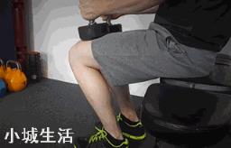 健身练哪部分肌肉会让人变得挺拔？