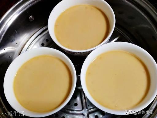 雞蛋羹加多少糖？
