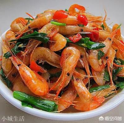 为什么有些螃蟹一煮,壳会变红?