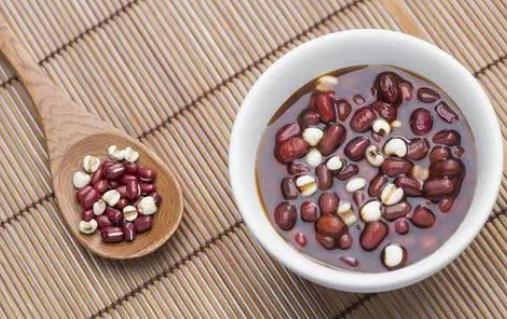 红豆薏仁水天天喝会怎么样 红豆薏仁水热量高不高