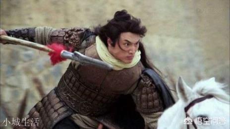 除了宇文成都能克制李元霸之外，为什么伍天锡也能克他？
