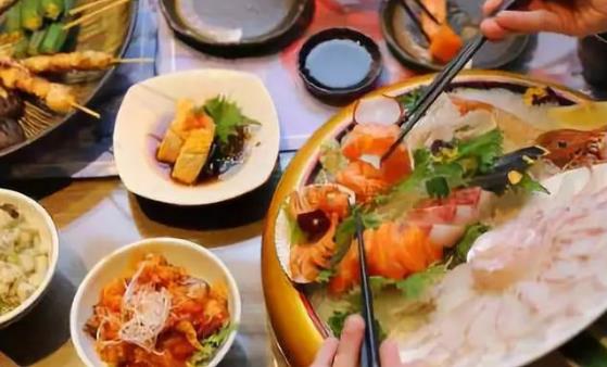 吃的太饱“撑”出10种病 男人每顿吃太饱危害
