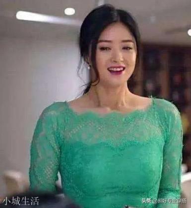 矮个又略显肥胖的中年女性，适合穿裙子吗？为什么？