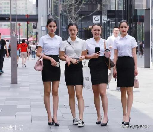 您一般喜欢什么样的服饰类型？