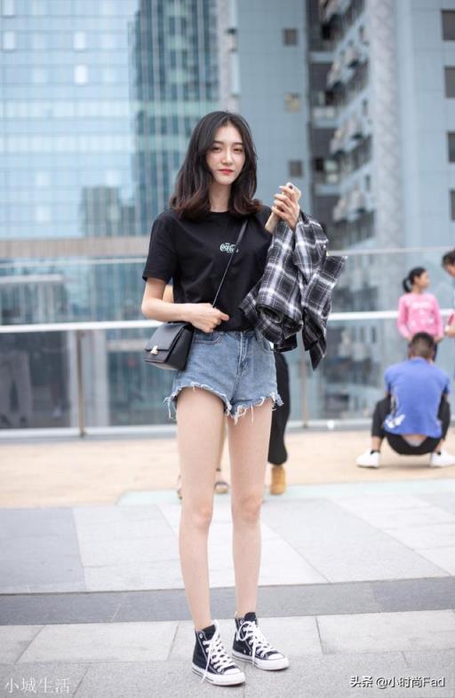 有什么夏天很好看的穿搭？