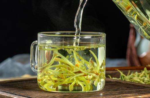 如何用微波炉烘干金银花 金银花和绿茶可以一起泡吗