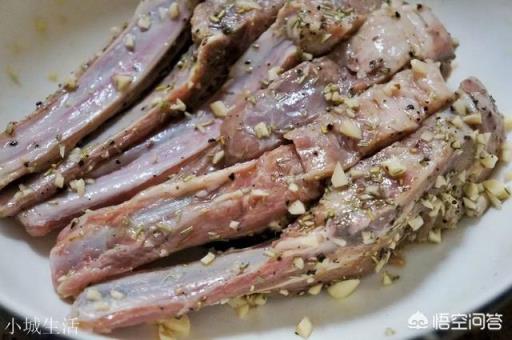 西餐小羊排是怎么做的？