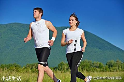 我三天前开始早睡早起，晚上十点睡觉，早上4：50起床跑步，为什么会有一种疲惫感？