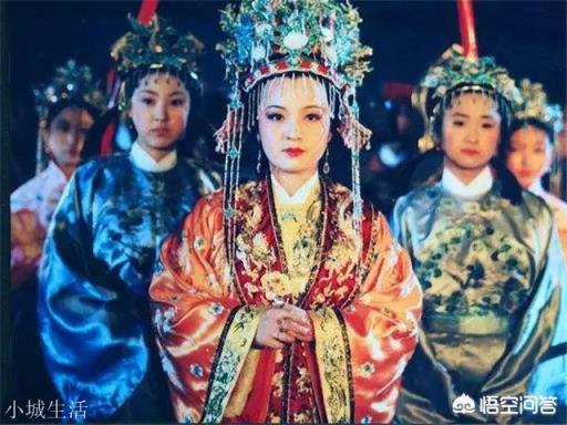 红楼梦当中贾元春回贾府省亲，为何不住一夜而是赶在午夜前回宫？