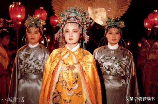 红楼梦当中贾元春回贾府省亲，为何不住一夜而是赶在午夜前回宫？