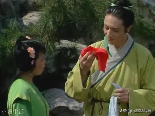 《红楼梦》袭人和宝玉偷试，真的不越礼吗？