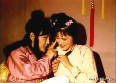 《红楼梦》袭人和宝玉偷试，真的不越礼吗？