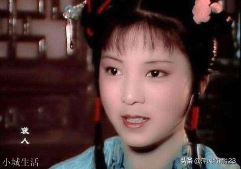 宝玉“遂强袭人同领警幻所训云雨事”,袭人为何不拒绝还伏身而笑?