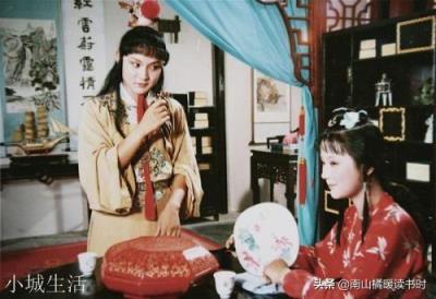 贾宝玉在林黛玉屋里梳洗了一次，袭人为何会生气？