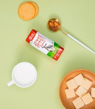 大人小孩都爱喝 澳牧纯牛奶怎么样