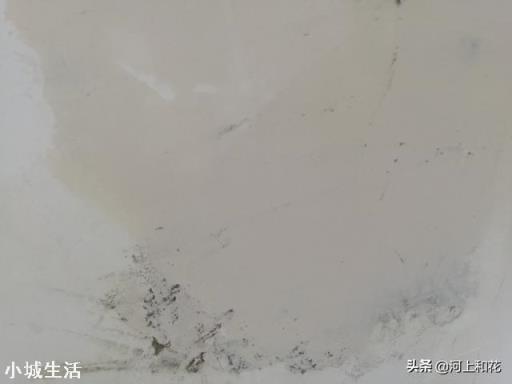 墙面很平整的情况下刮腻子只刮一遍够了吗？