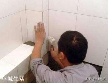 铺贴墙砖时，墙面铺的太厚了有什么影响吗？