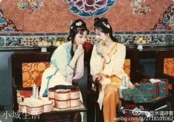 《红楼梦》中宝钗与黛玉和解的背后，有什么细思极恐之处？