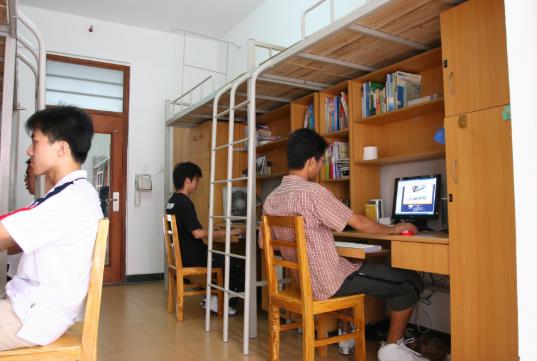 大学床单被罩在哪买?学生宿舍被子买多大的
