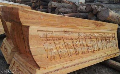 古人为什么人死后放在棺材里，棺材盖为什么要钉铁钉？
