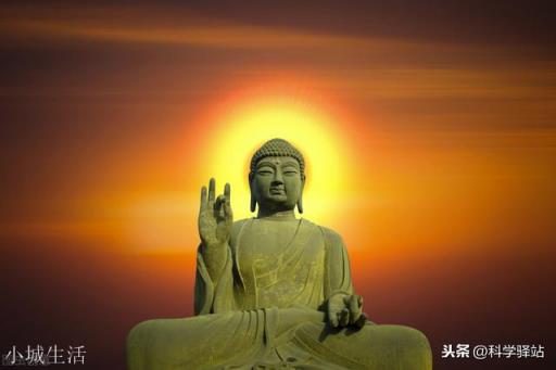 乐山大佛4次闭眼，为什么一个石雕像也会有动作？
