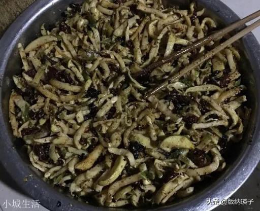 萝卜干能和生姜蒜头红辣椒一起腌制吗?怎么样?