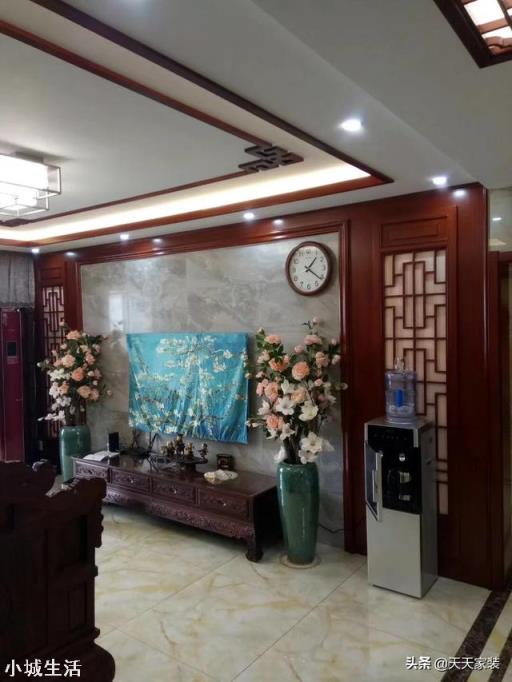 家里把地板磚當墻磚用，現在脫落怎么處理？