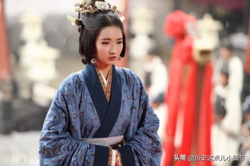 曹节是曹操的曾祖父，为什么曹操的女儿也叫曹节呢？不避讳先祖吗？