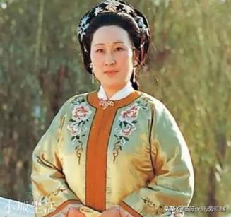《红楼梦》里薛姨妈为何住进林黛玉的潇湘馆而不是薛宝钗的蘅芜院？