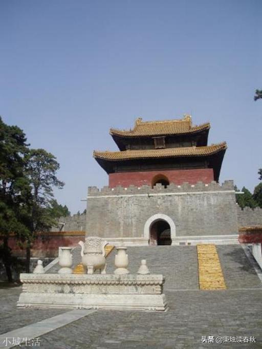 有人说，嘉庆皇帝无缘无故被雷给劈死了，事实真是如此吗？他究竟是怎么死的？