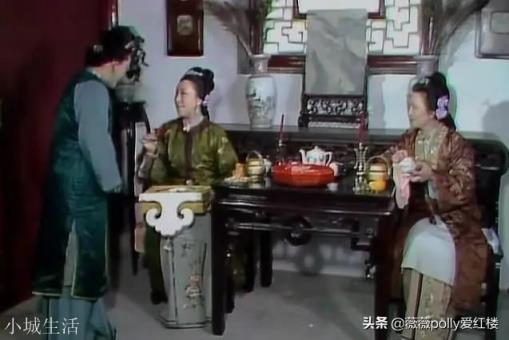 薛姨娘分宫花，贾家三姐妹首位黛玉放其后，为何如此安排？