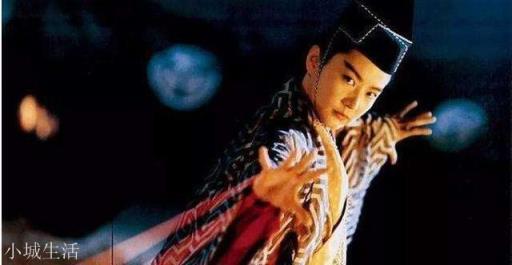 东方不败如果放到《天龙八部》里面能排第几？